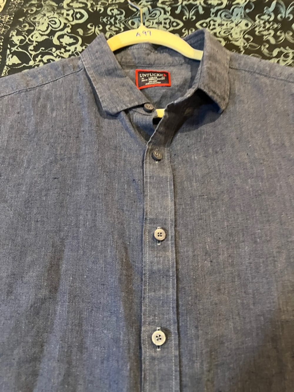UNTUCKit Men's Short-Sleeve Chambray Button-Down Shirt - Blue - Picture 5 of 7